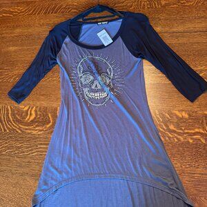 Hot Topic Skull Shirt